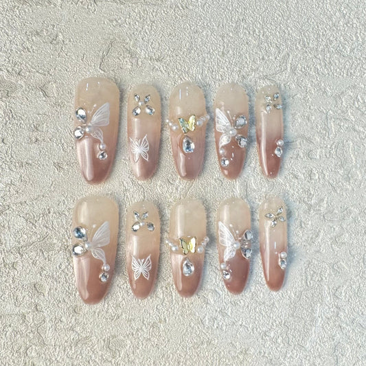 粉蝶 - 𝑃𝑖𝑛𝑘𝑦 𝐵𝑢𝑡𝑡𝑒𝑟𝑓𝑙𝑦 💗